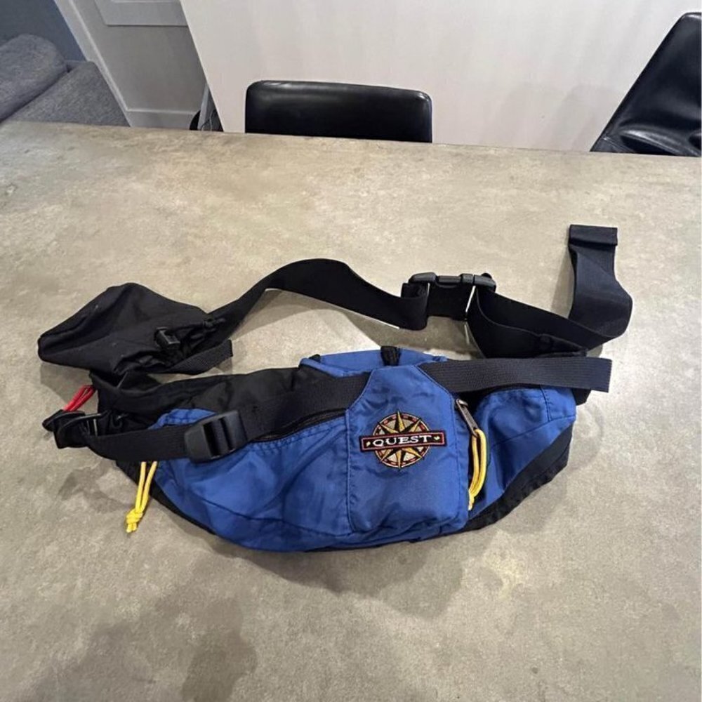 Oversized hiking belt bag. QUEST. Velcro detachable. Heavy duty buckle.